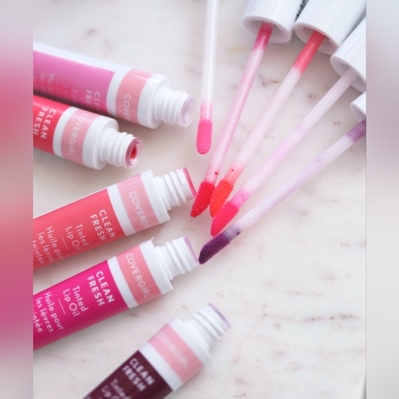 NWT COVERGIRL CLEAN FRESH TINTED LIP OIL N°120 BAD APPLE! BUY 2 FOR $10! - Picture 11 of 16